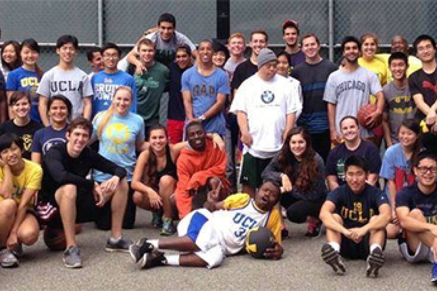 Special Olympics at UCLA group photo 