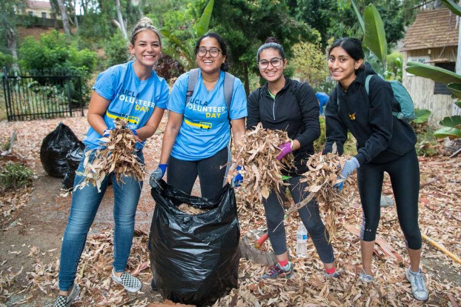 student volunteers